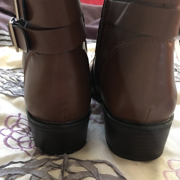 Memory foam Cognac tall boots - Picture 3 of 6